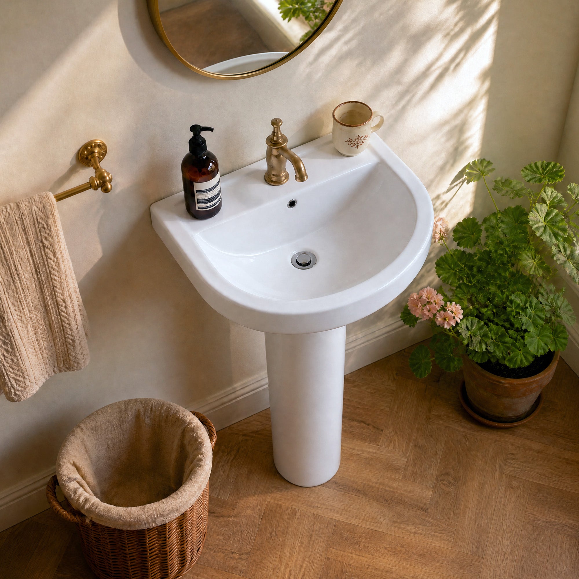 DeerValley DV-1P535 Pedestal Combo Sink – Compact with Overflow & 4-in Faucet Fit