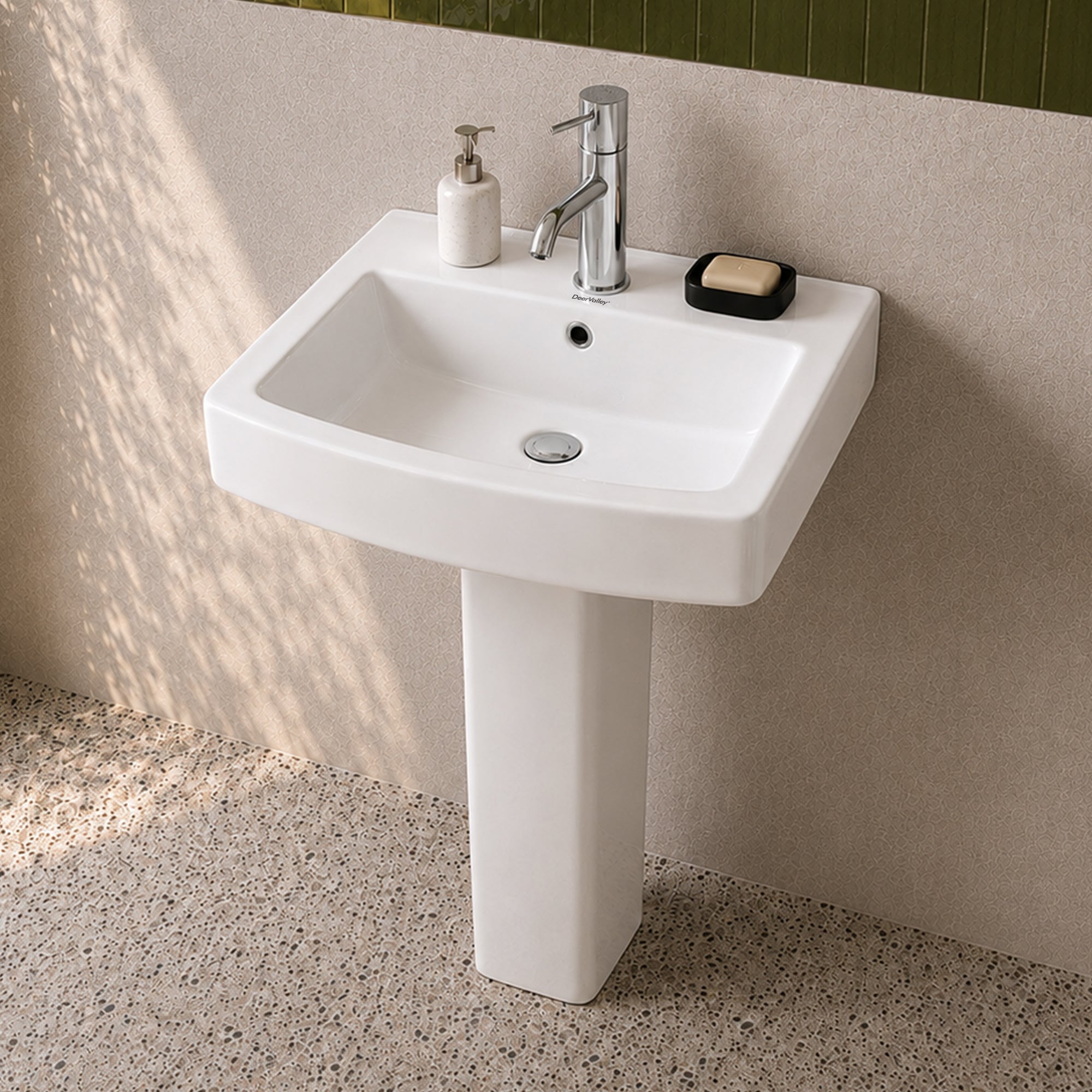DeerValley DV-1P533 Pedestal Sink – Space-Saving with Overflow & Durable Ceramic